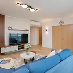 شقة Aatrium Kinnisvara Riia Str 22 80 M2 With 2- Bedrooms And 45 M2 Terrace تارتو