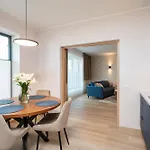 Aatrium Kinnisvara Riia Str 22 80 M2 With 2- Bedrooms And 45 M2 Terrace شقة