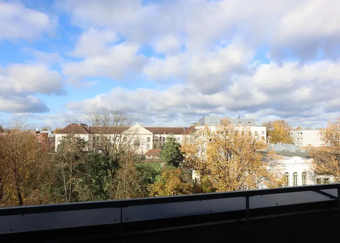 Aatrium Kinnisvara Riia Str 22 80 M2 With 2- Bedrooms And 45 M2 Terrace تارتو